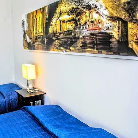 Rooms Gli Arcangeli 2 - Affitti Brevi Italia Monte Sant'Angelo