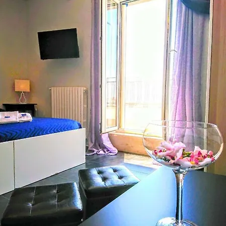 Rooms Gli Arcangeli 2 - Affitti Brevi Italia Bed & Breakfast 3*