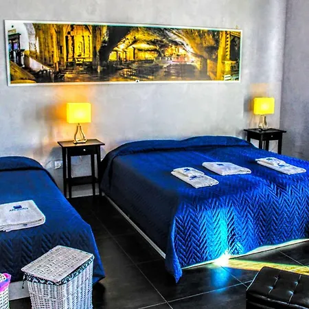 Bed & Breakfast Rooms Gli Arcangeli 2 - Affitti Brevi Italia 3*