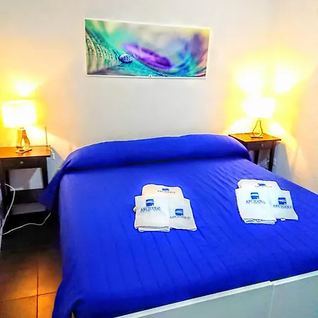 Rooms Gli Arcangeli 2 - Affitti Brevi Italia Bed & Breakfast 3*